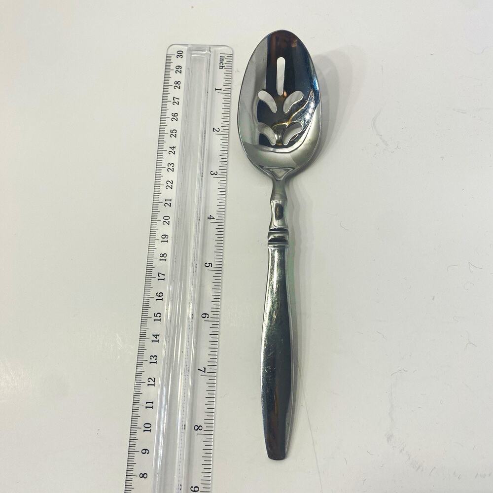 Reed & Barton Regent Heritage Mint Pierced Serving Spoon 8-5/8” 18/10 Stainless